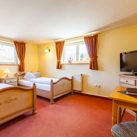 Dammschenke Gasthof & 3* Kurort Jonsdorf